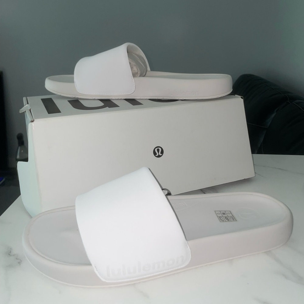 Lululemon Slides